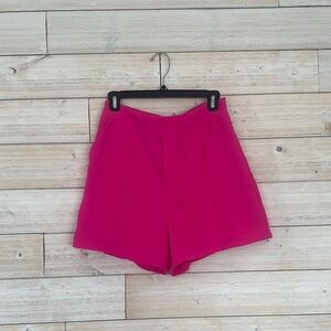 NWOT Pink Lily Shorts - size Medium